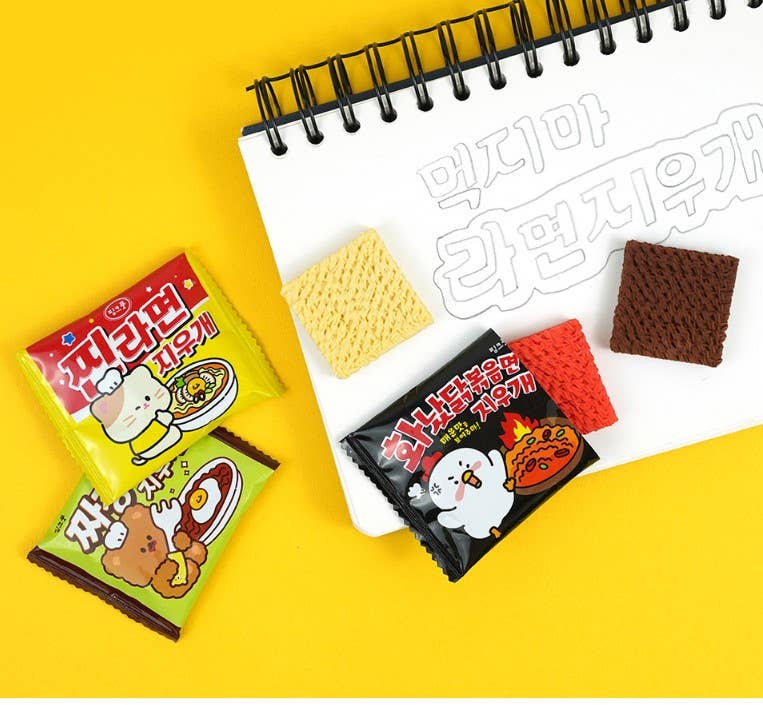 K -Ramen Shape Earaser (Random)